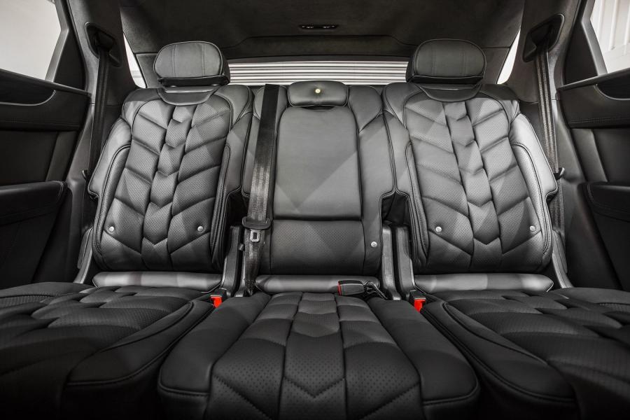 Интерьер Bentley Bentayga Centenary Edition by Project Kahn 2019 года  (фото 7 из 11)